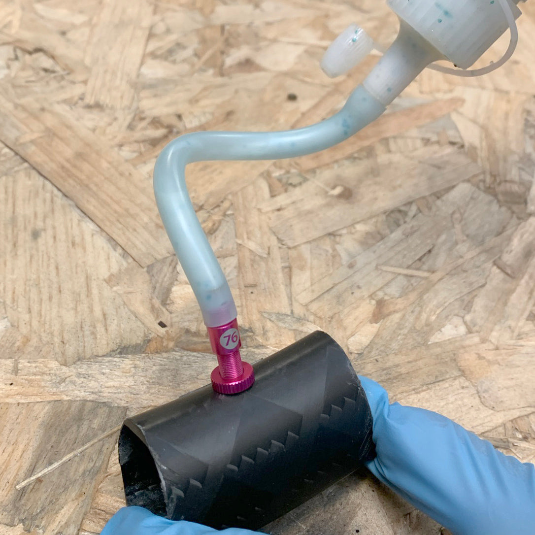 76 Tubeless Valve